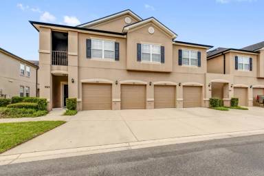 Main picture of Hammock Grove Condominums