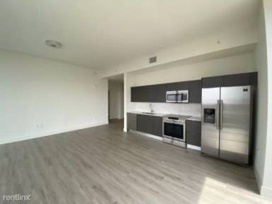 Main picture of 13 Tamiami Blvd