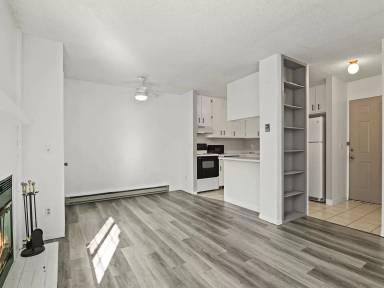 Main picture of Baystone