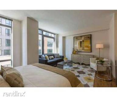 Main picture of 151 Causeway St
