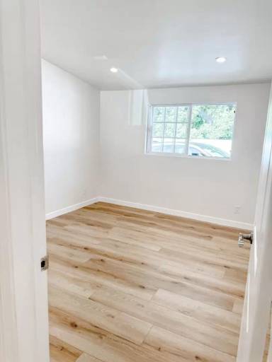 Main picture of 17314 Bircher St
