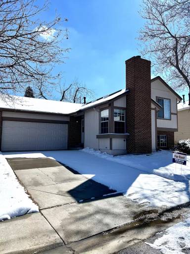 Main picture of 9194 Hickory Cir