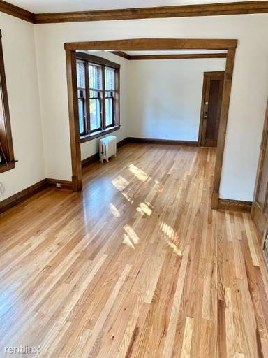 Main picture of 1740 W Grace St