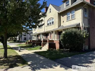 Main picture of 207 Chandler St