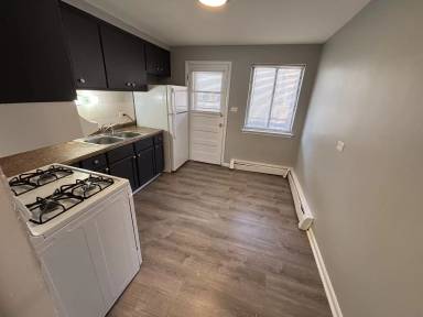 Main picture of 2104 S 17th Ave