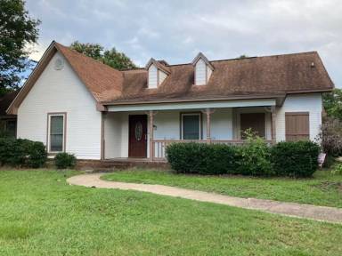 Main picture of 612 Sarazen Dr