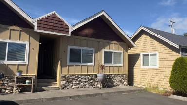 Main picture of 350 9th Ave