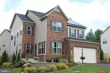 Main picture of 3037 Moore Ln