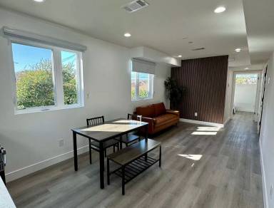 Main picture of 1269 W 36th St
