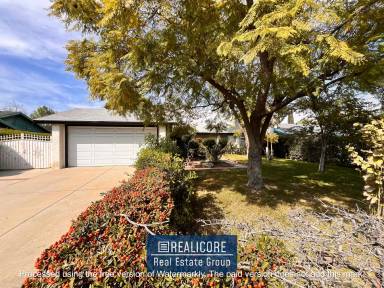 Main picture of 2326 Saint Elmo Dr