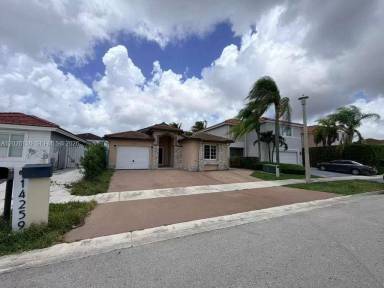 Main picture of 4259 SW 177th St