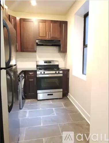 Main picture of 545 W 148th St