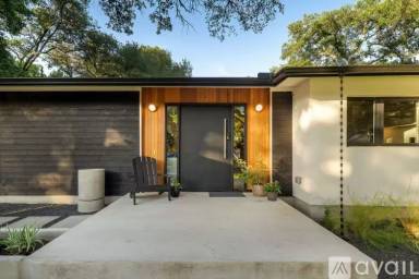 Main picture of 8900 Point West Dr