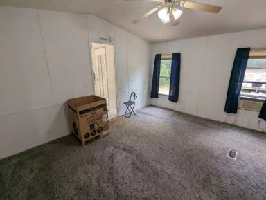 Main picture of 261 Memory Ln
