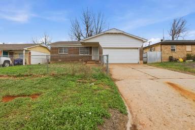 Main picture of 1520 SE 48th Pl