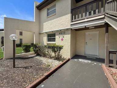 Main picture of 4533 Marine Pkwy