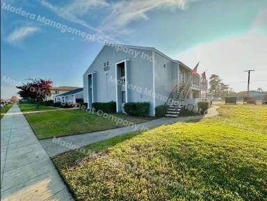 Main picture of 222 S A St