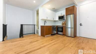 Main picture of 2114 Fulton St