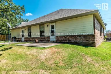 Main picture of 33 S Woodsprings Dr