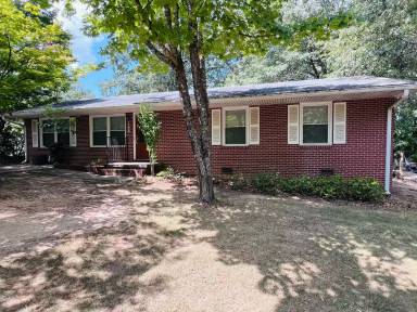 Main picture of 168 Green St