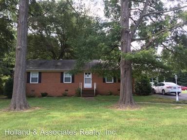 Main picture of 221 E Stadium Dr