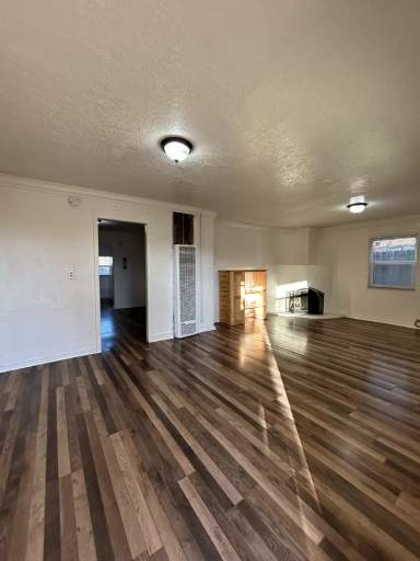 Main picture of 1409 San Andres Ave NW