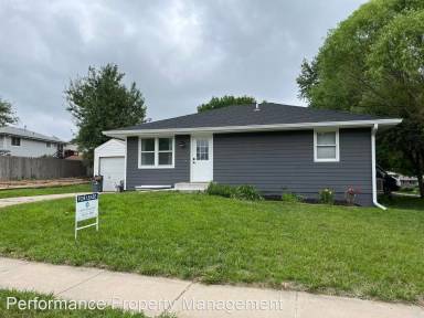 Main picture of 3200 NW 6th St