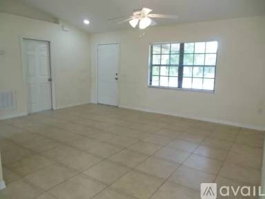 Main picture of 1450 Doris St