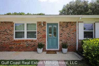 Main picture of 3085 Newton Dr
