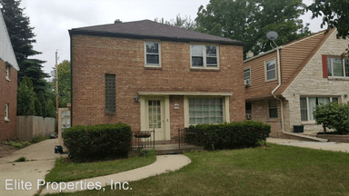 Main picture of 7135 W Bluemound Rd