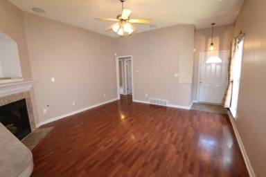 Main picture of 6927 Parkbrook Ln
