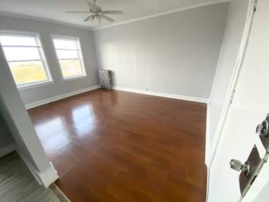 Main picture of 6930,6954,6971,6975 N Greenview Ave Apartments