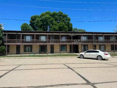 Main picture of 130 S 9th St