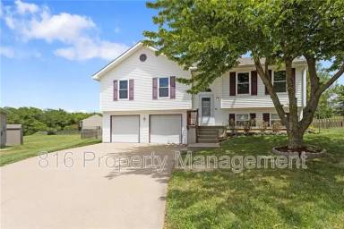 Main picture of 12655 Oakwood Dr