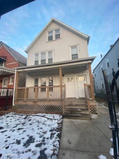Main picture of 7321 S Kenwood Ave