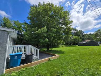 Main picture of 407 Meadowview Dr