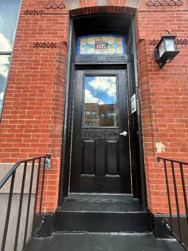 Main picture of 1815 Park Ave