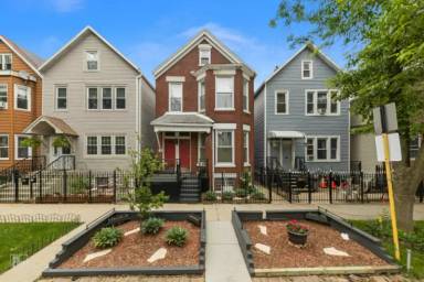 Main picture of 1717 N Artesian Ave