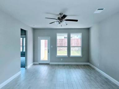 Main picture of 612 Conestoga Pass