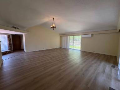 Main picture of 4571 Twain Ave