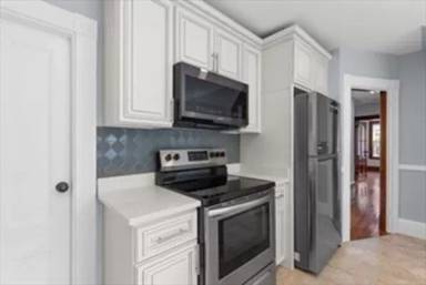 Main picture of 66 Franklin St