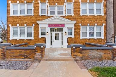 Main picture of 1138 E Walnut St