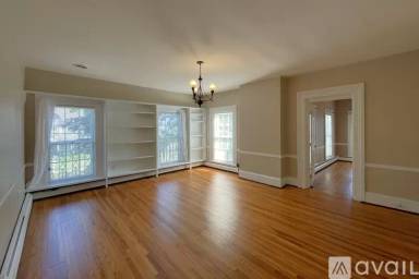 Main picture of 609 W Water St