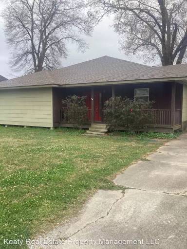 Main picture of 128 Theo St