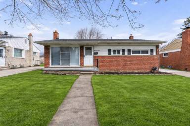 Main picture of 23446 Calvin St