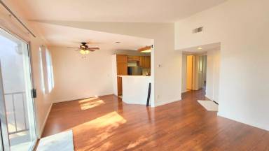 Main picture of 2564 Avenida del Vista