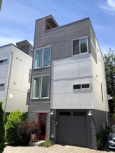 Main picture of 919 29th Ave S