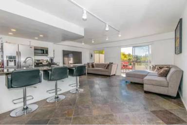 Main picture of Cahuenga Hills Tennis Condominiums