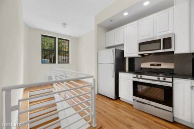 Main picture of 1378 York Ave