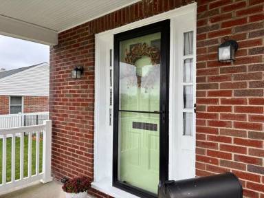 Main picture of 4225 Lexington St